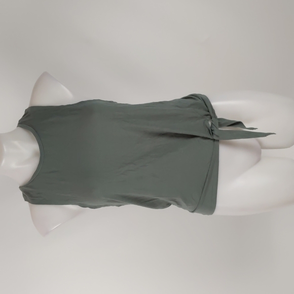 Rockwear Women's Top Size 8 Green Sleeveless Racerback Tie Waist Activewear - Picture 2 of 12